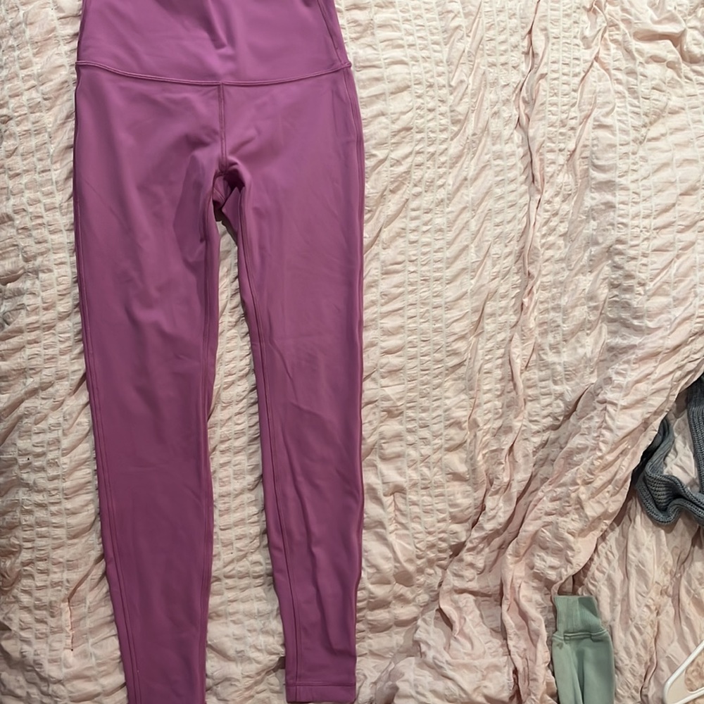 Lululemon pink leggings full length- size 6
